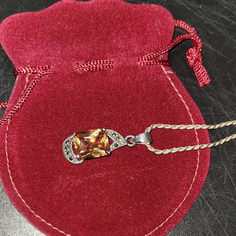 Vintage Look Peach Smokey / Amber Gemstone  Pendant